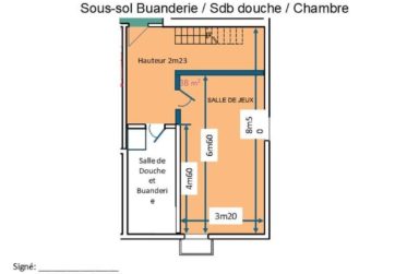 Rare Location Appartement qui occoupe l'entier du rez. et jardin dans une villa particuliere